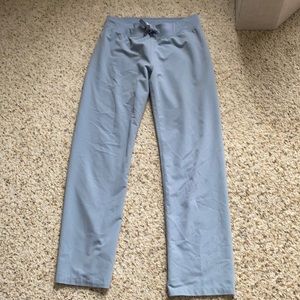 Figs.  Small.  Livingston.  Dusty Blue.